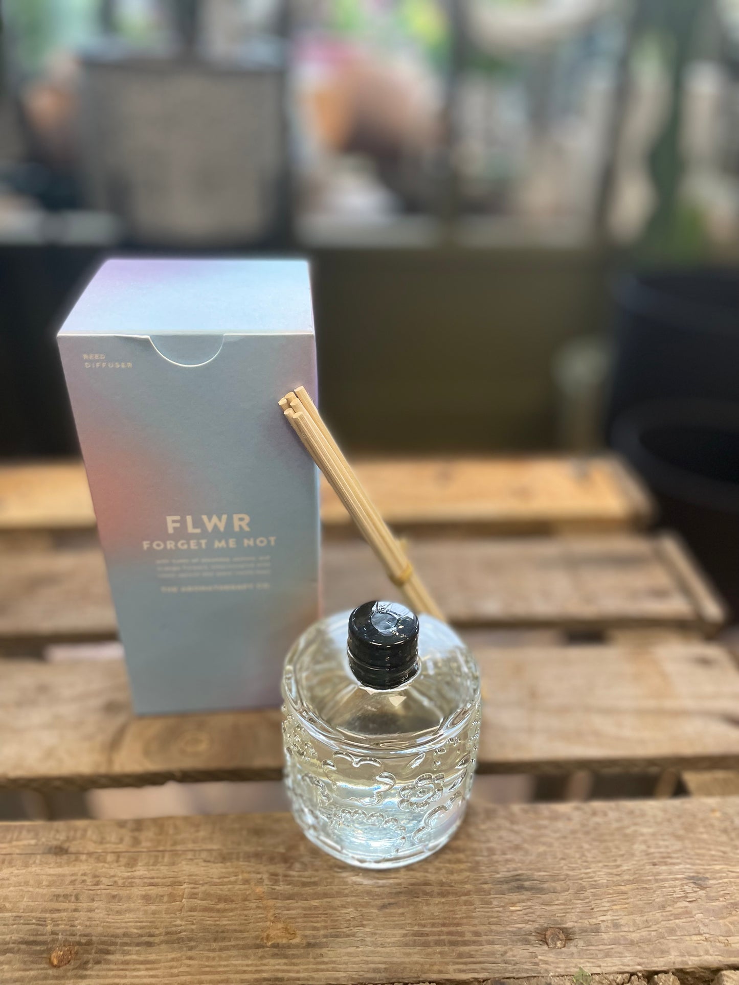 FLWR Reed Diffuser from The aromatherapy co.
