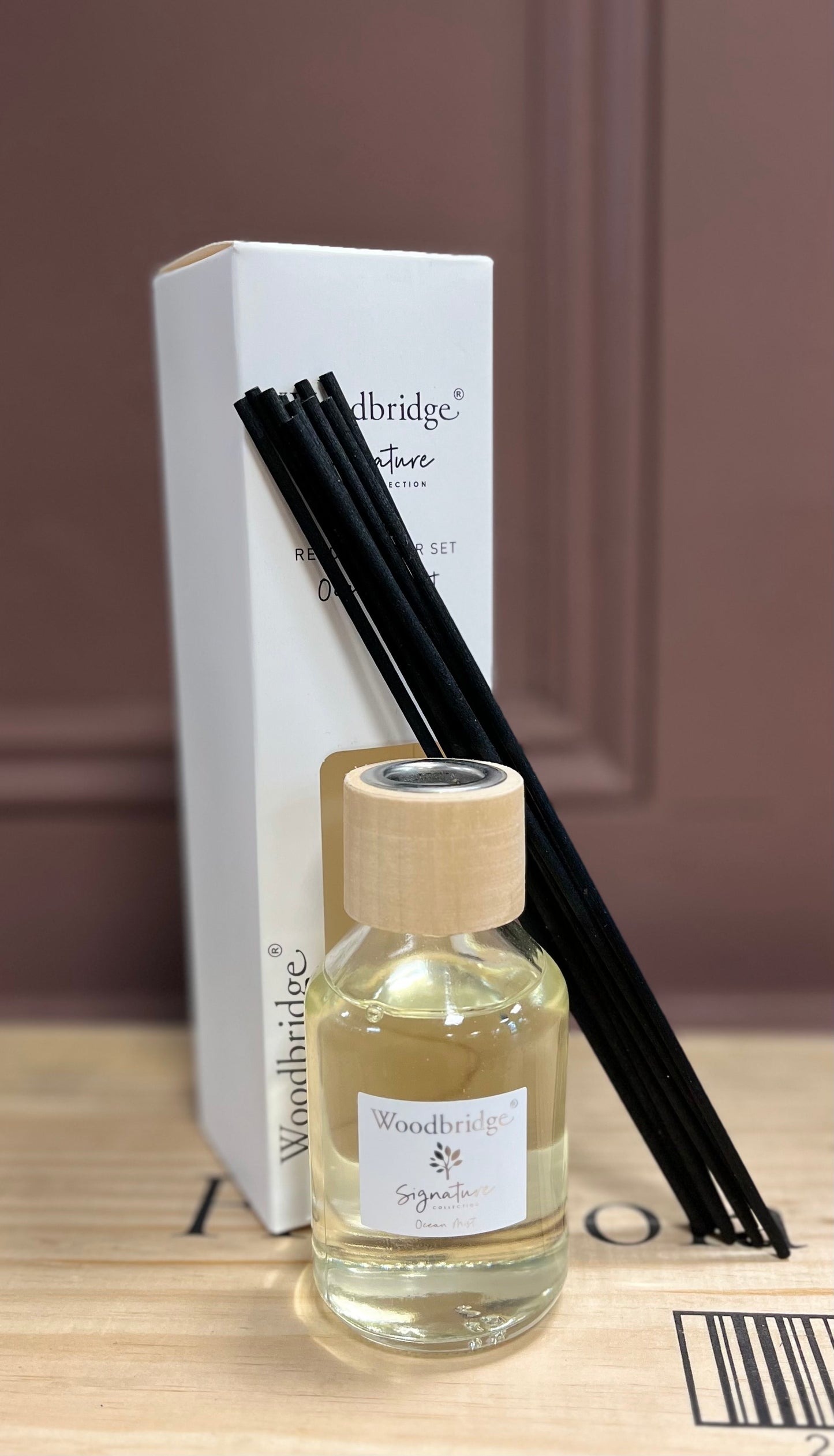 Woodbridge signature collection Reed diffuser set